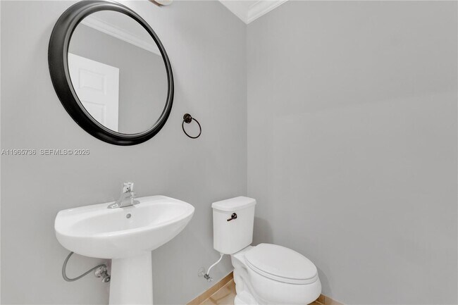 Building Photo - 3401 SE 5th St