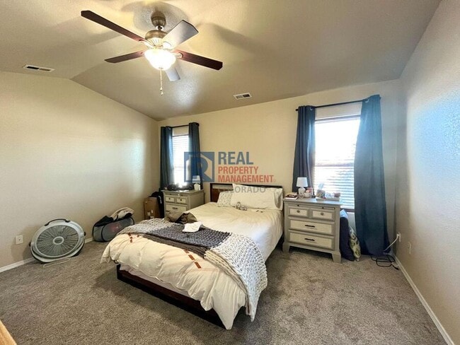 Building Photo - 10503 Country Park Point