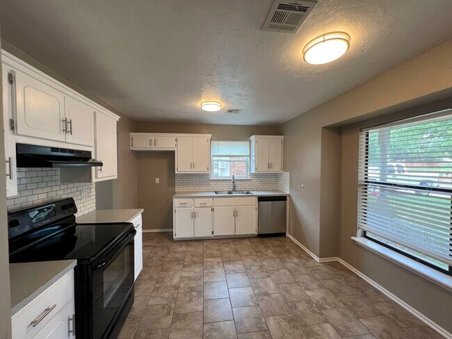 Building Photo - 12224 SW 14th St