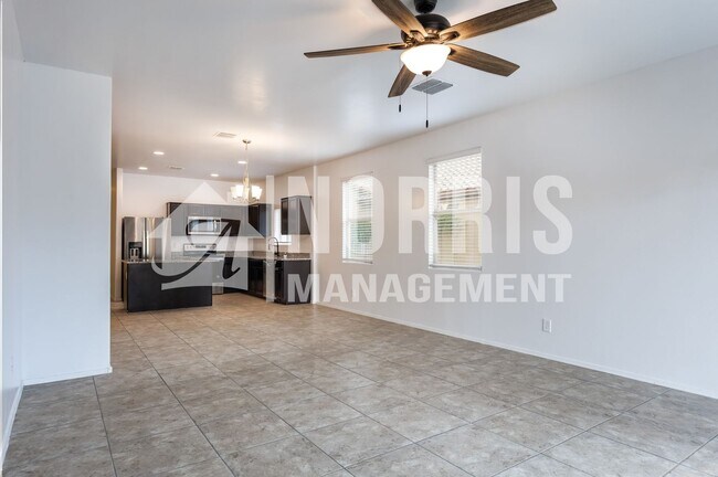 Building Photo - Beautiful Home in Mission Royale