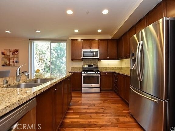 Building Photo - 533 Rockefeller