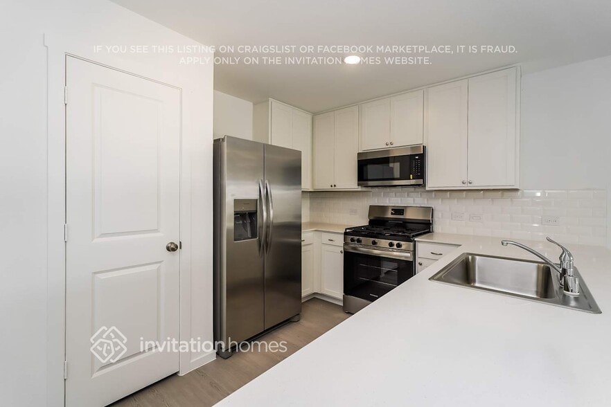 Building Photo - 9612 Verite St