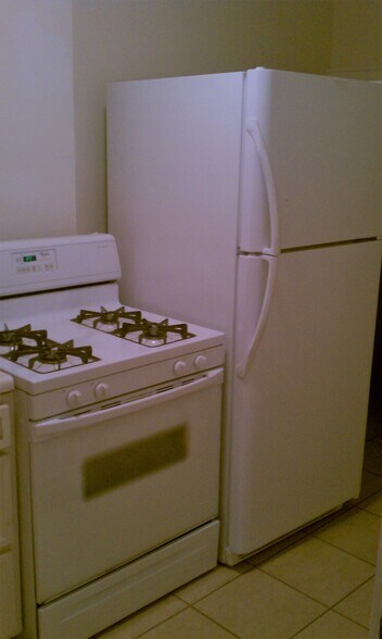 Building Photo - 499 Wyandotte Ave