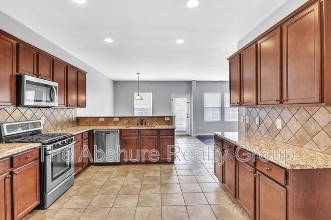 Building Photo - 3817 Althorp Drive