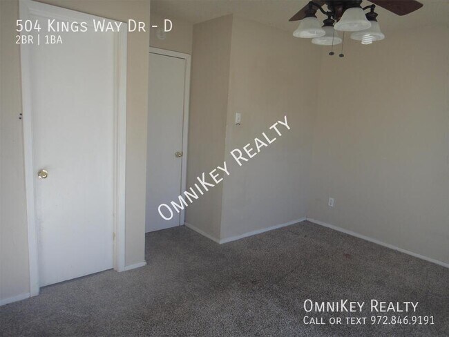 Building Photo - 504 Kings Way Dr