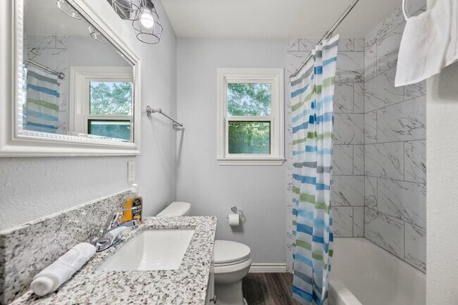 Building Photo - 3719 Odin Ct