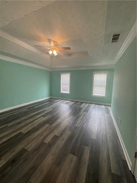 Building Photo - 1143 Memory Ln