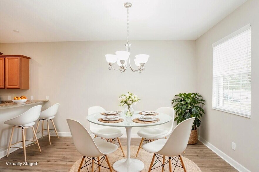 Building Photo - 9138 Savannah Grove Ln