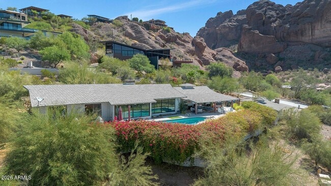 Building Photo - 5526 Camelback Canyon Dr