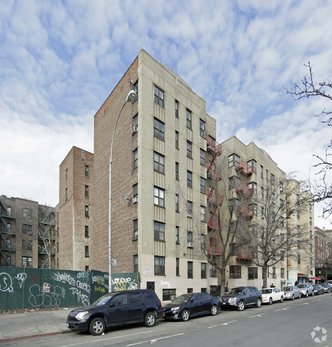 Building Photo - 2615 Grand Concourse