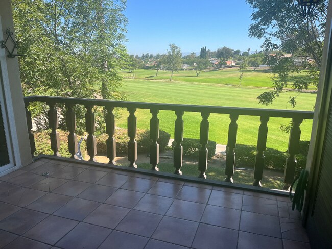 Primary Photo - 12102 Rancho Bernardo Rd