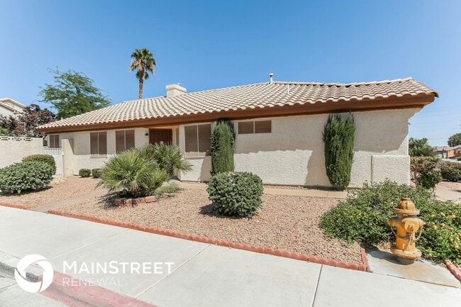 Building Photo - 6716 Rancho Santa Fe Dr
