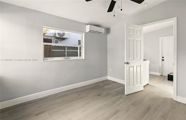 Building Photo - 3633 SW 12th Ct