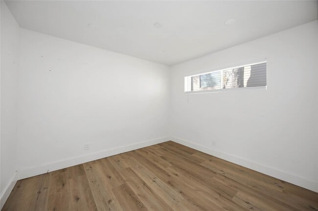 Building Photo - 2218 Hazard St