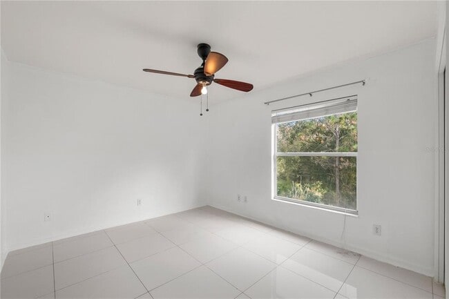 Building Photo - 9446 Leatherwood Ave