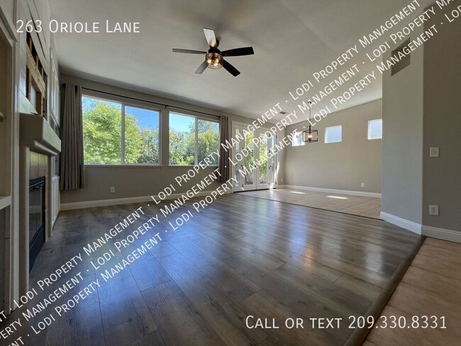 Building Photo - 263 Oriole Ln