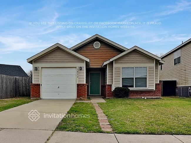 Building Photo - 1852 Village Park Trail