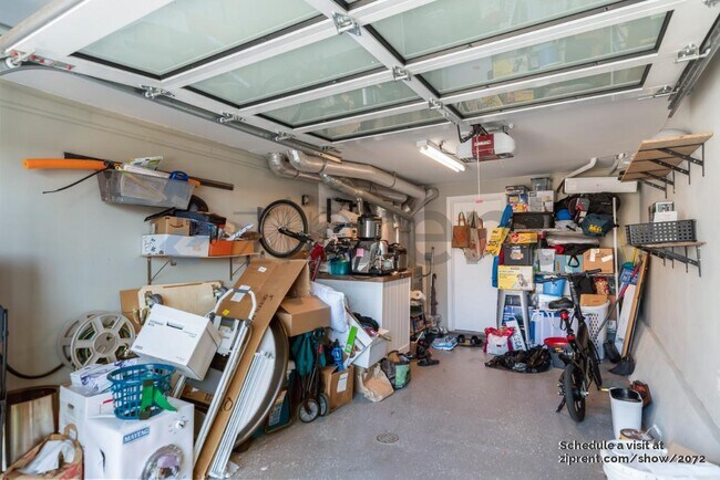 Building Photo - 786 42nd Ave