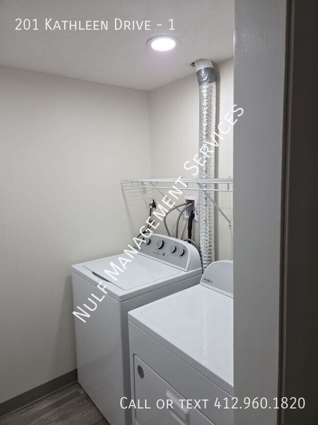 Building Photo - 201 Kathleen Dr