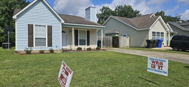 Building Photo - 127 Radford Cir