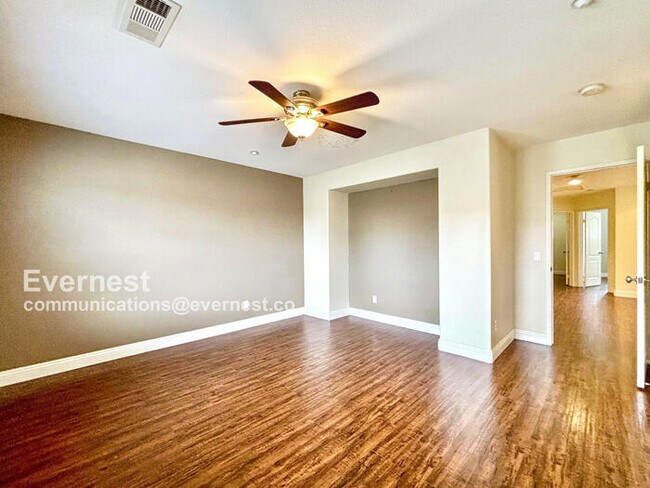 Building Photo - 10435 Whitcomb Way