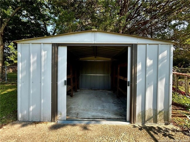 Building Photo - 4536 Ruby Rd