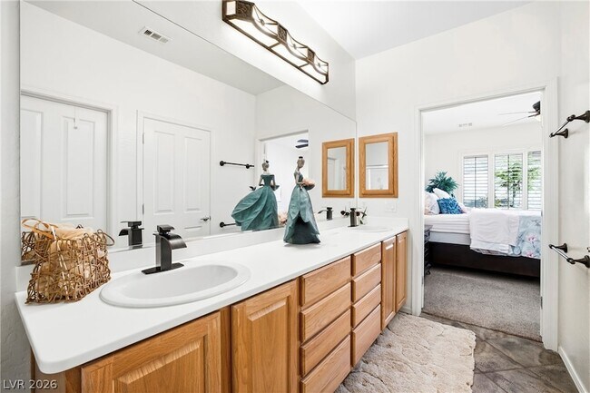 Building Photo - 2635 Solera Moon Dr
