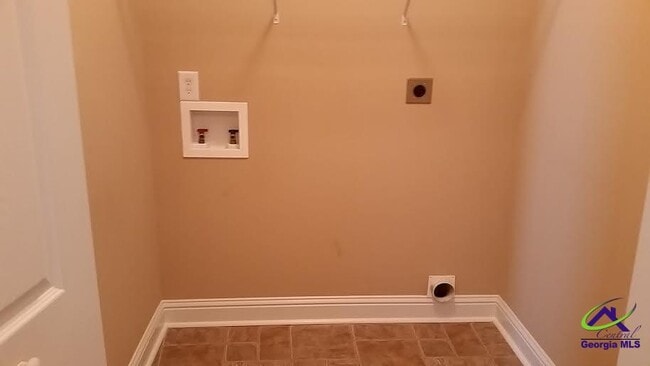 Building Photo - 206 Merlot Dr