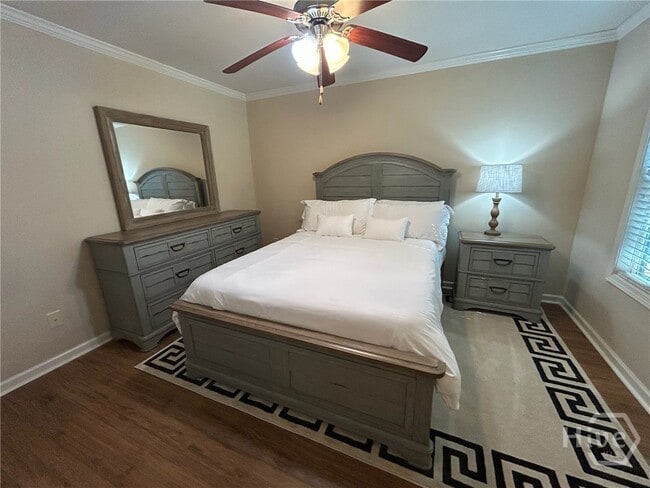 Building Photo - 1559 Blackstone Way