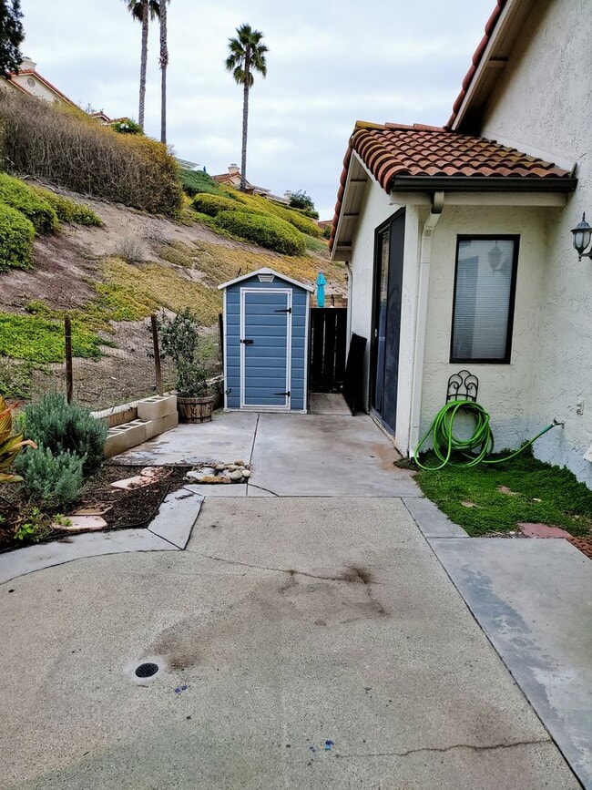 Building Photo - $3700.00 Rancho Bernardo 3 bdrm 2 bath 1450 sq ft House, Pool & Clubhouse