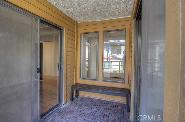 Building Photo - 400 N Louise St