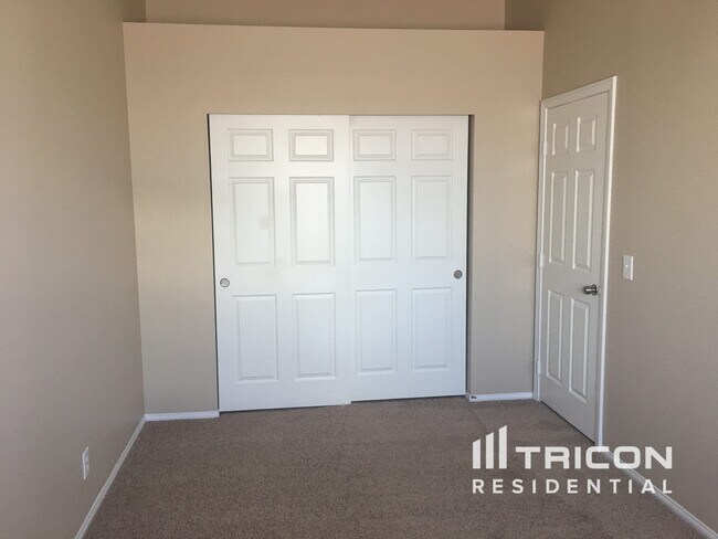 Building Photo - 8304 Vantare Ct