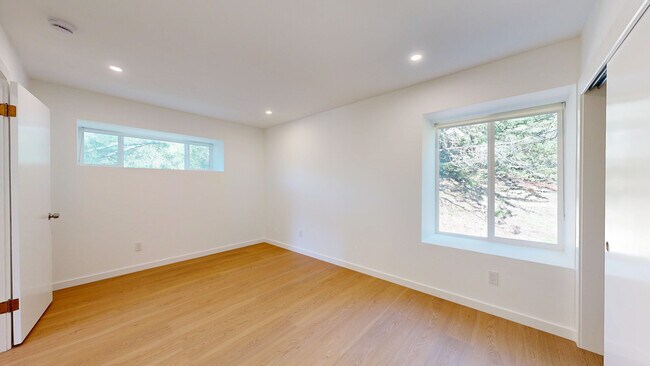 Building Photo - 50 Corte Real