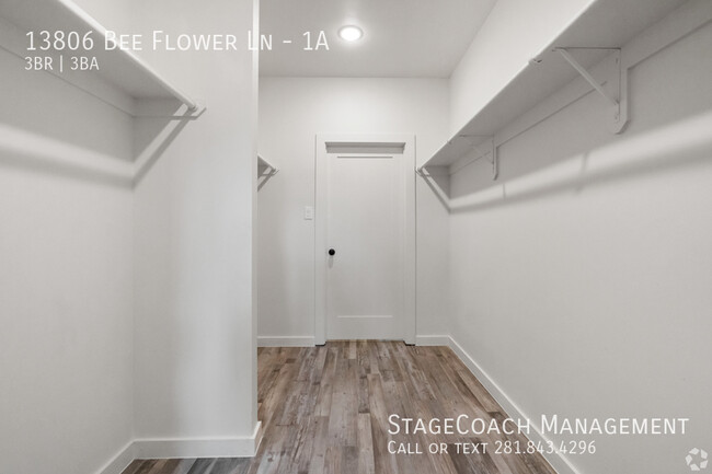 Building Photo - 13806 Bee Flower Ln