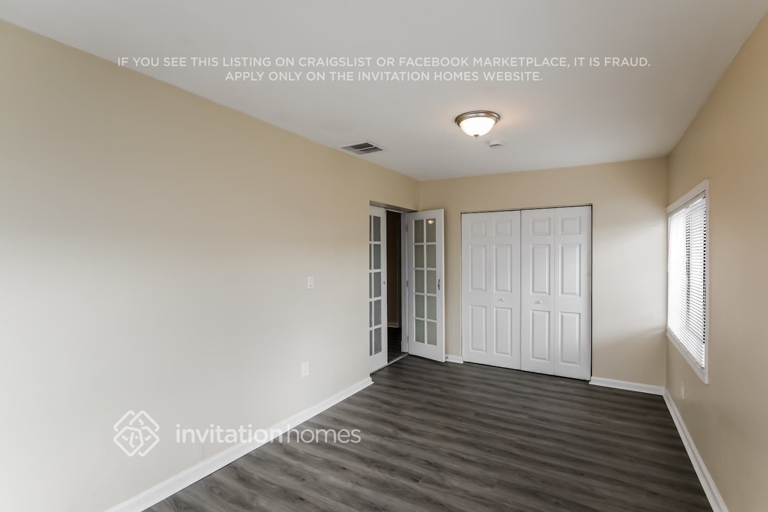 Building Photo - 11450 NW 35th Pl