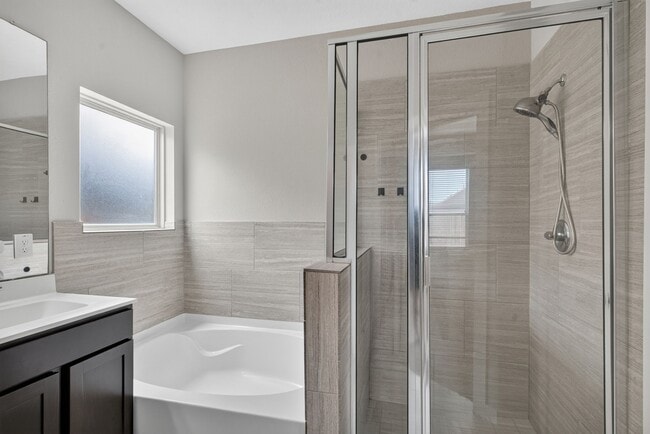 Building Photo - 6915 Rosemont Ct