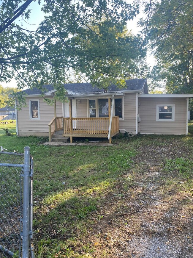 Building Photo - 3-Bedroom Home in a Quiet Neighborhood!