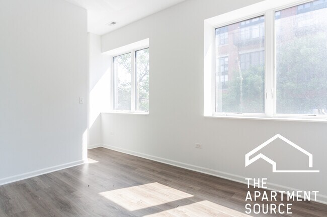 Building Photo - 2550 S Wabash Ave