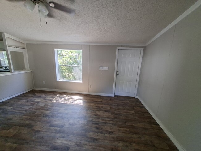 Building Photo - 292 Pittsburg Landing