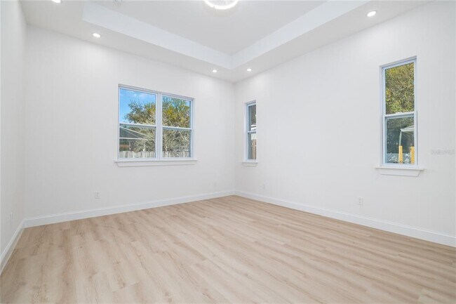 Building Photo - 9 Watkins Pl