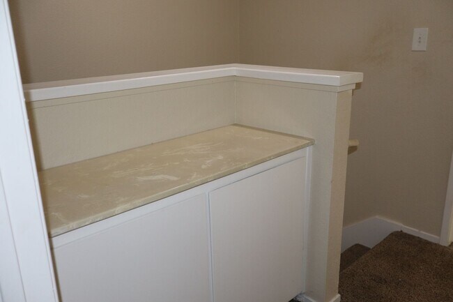 Building Photo - 3008 Swallows Nest Dr