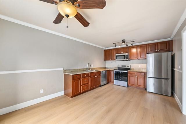 Building Photo - 3215 Midway Dr