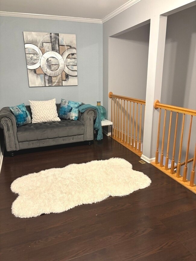 Building Photo - 549 Springbrook Trail N