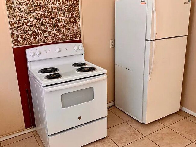 Building Photo - 7645 N Star Ave