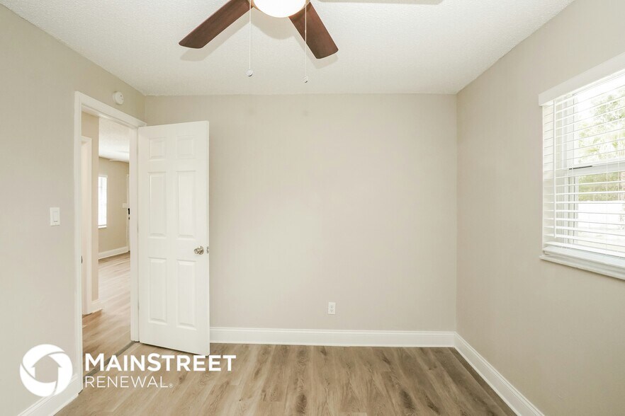 Building Photo - 1831 Bramblewood Dr