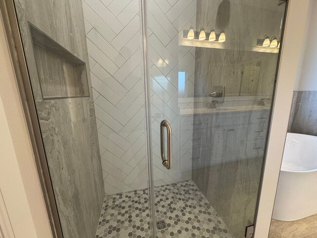 Building Photo - 1st MONTHS RENT FREE - 4 bed, 3 bath, 2 car New Construction!