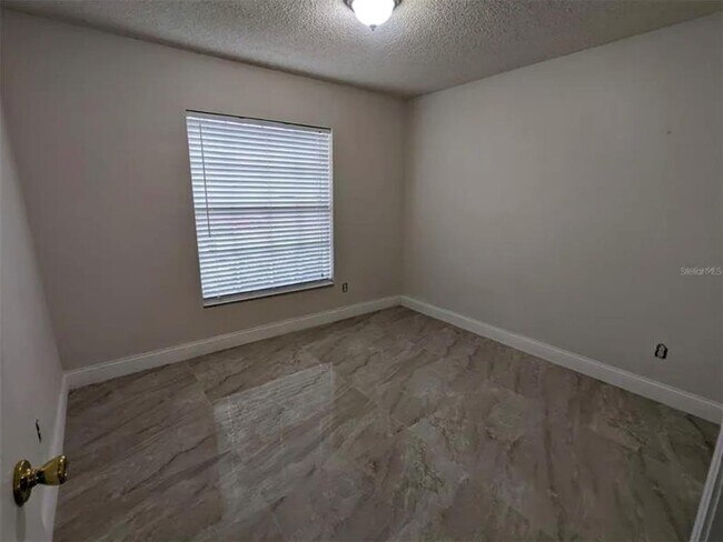 Building Photo - 1065 Brielle Ct