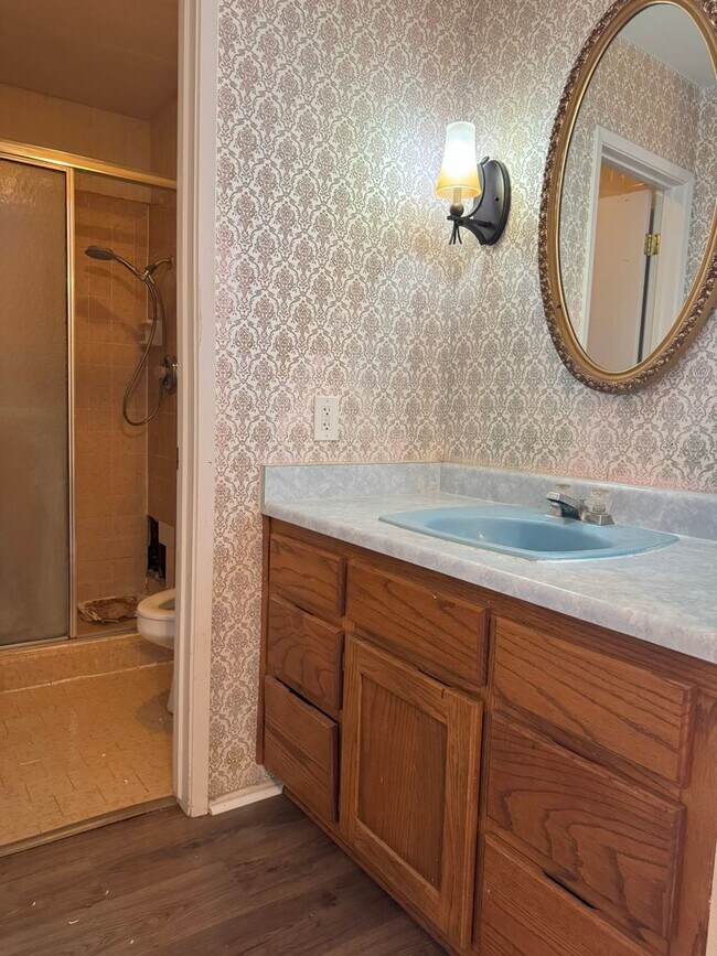 Building Photo - 12648 King Oaks Dr