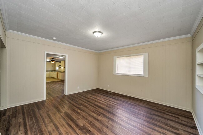 Building Photo - Fully Renovated 2BR Home in Dora, AL — Mod...