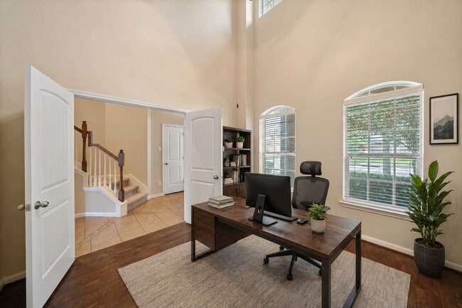 Building Photo - 14818 Fall Creek Preserve Dr
